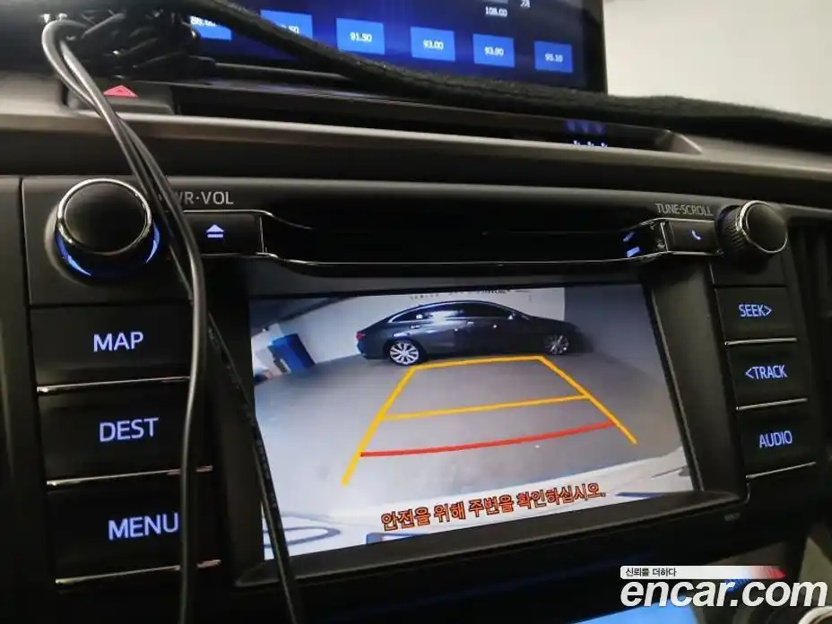 Toyota RAV4 2018 2.5 Автомат в Москве № 609927, фото 14