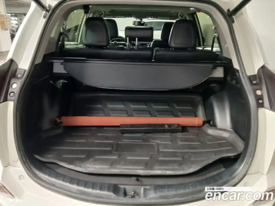 Toyota RAV4 2018 2.5 Автомат в Москве № 609927, фото 18