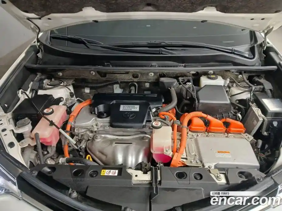 Toyota RAV4 2018 2.5 Автомат в Москве № 609927, фото 19