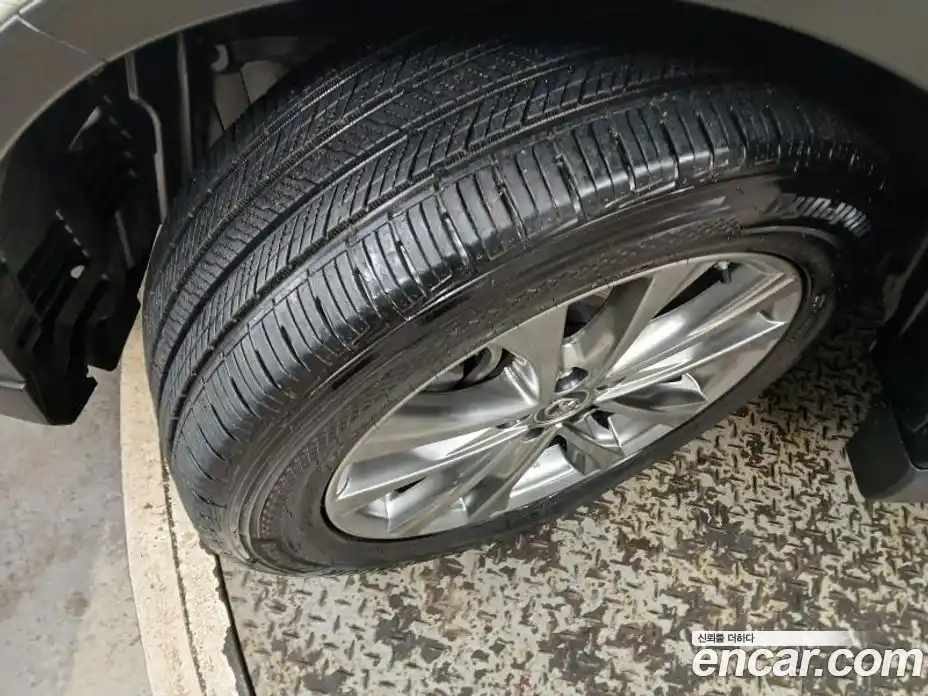 Toyota RAV4 2018 2.5 Автомат в Москве № 609927, фото 20