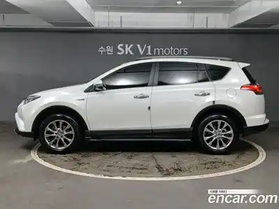Toyota RAV4 2018 2.5 Автомат в Москве № 609927, миниатюра 2
