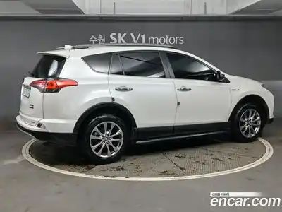 Toyota RAV4 2018 2.5 Автомат в Москве № 609927, миниатюра 4