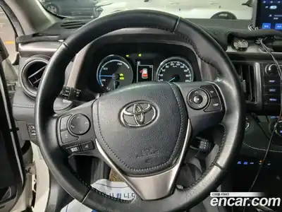 Toyota RAV4 2018 2.5 Автомат в Москве № 609927, миниатюра 8