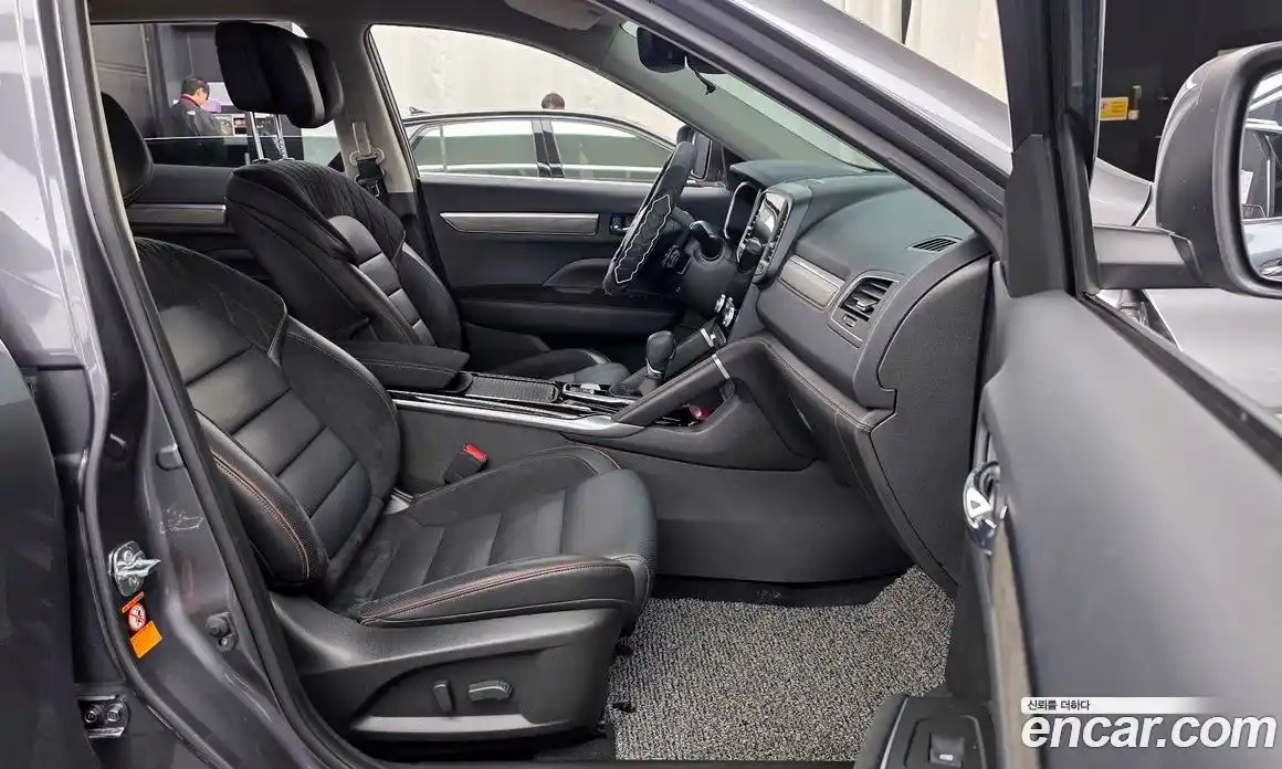 Renault QM6 2024 2.0 Автомат в Москве № 609999, фото 11