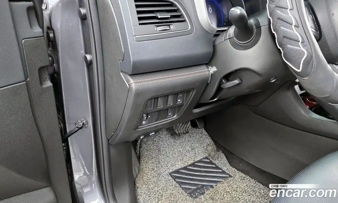 Renault QM6 2024 2.0 Автомат в Москве № 609999, фото 17