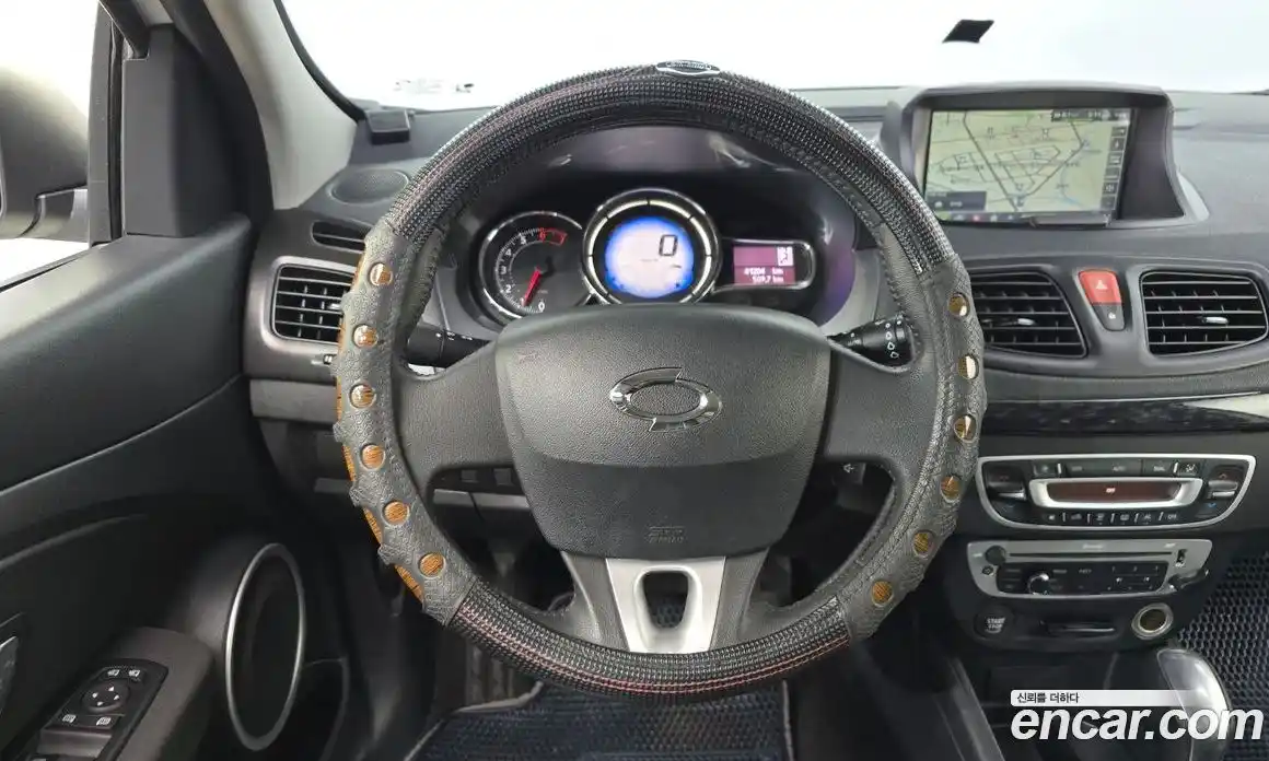 Renault SM3 2015 1.6 Автомат в Москве № 610033, фото 13