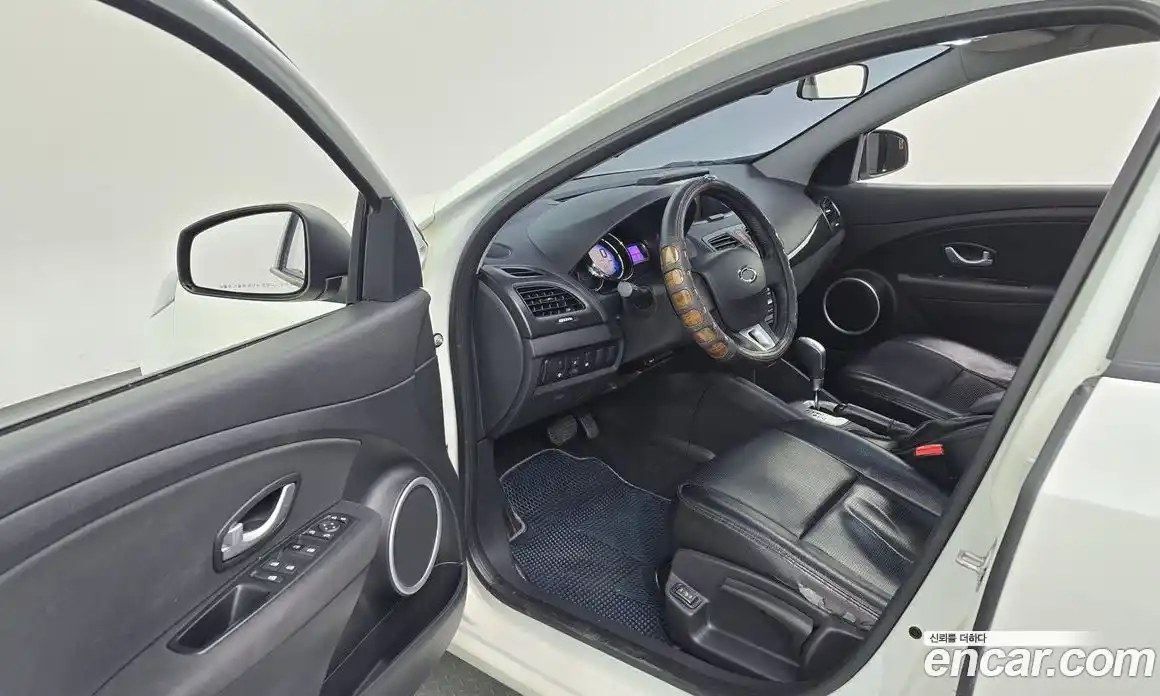 Renault SM3 2015 1.6 Автомат в Москве № 610033, фото 10