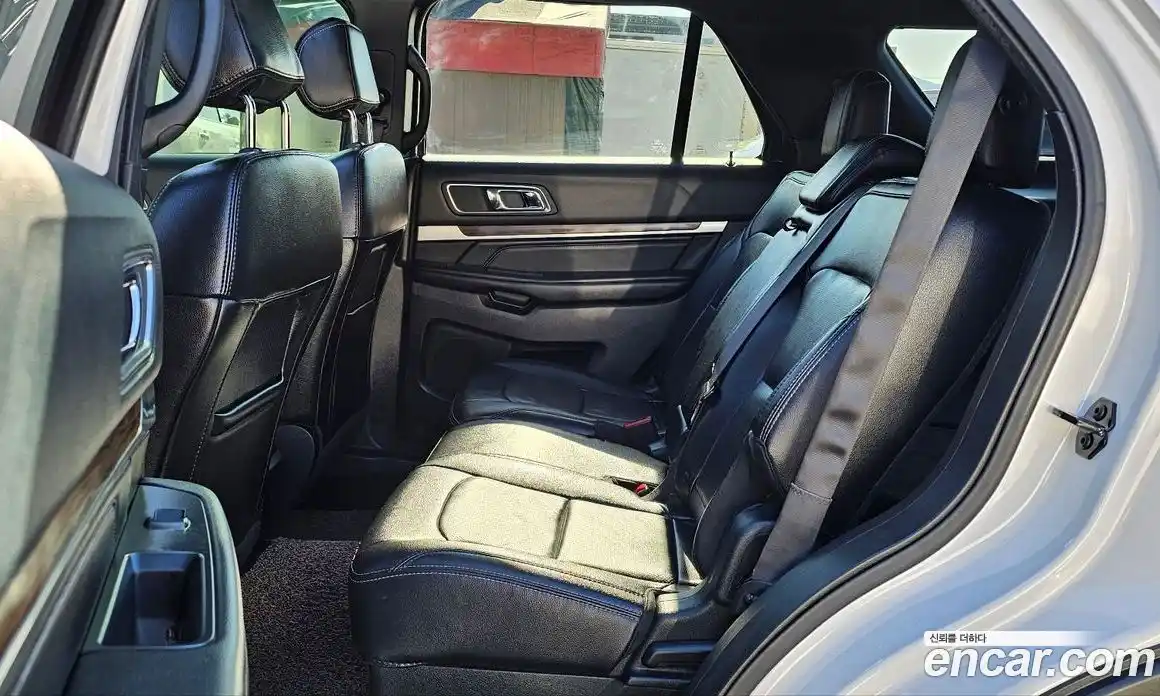 Ford Explorer 2016 2.3 Автомат в Москве № 610223, фото 8