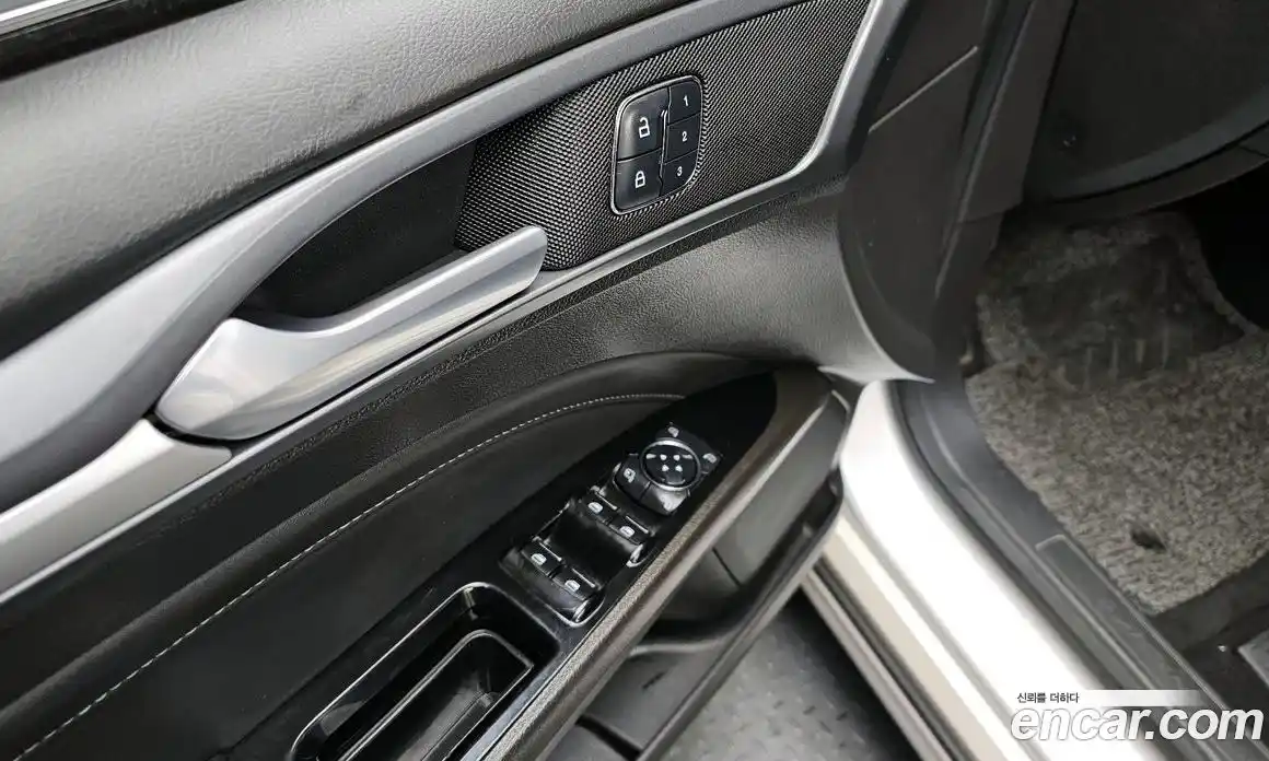 Ford Mondeo 2015 2.0 Автомат в Москве № 610233, фото 17