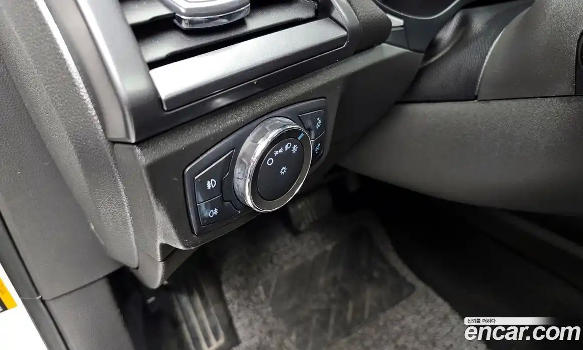 Ford Mondeo 2015 2.0 Автомат в Москве № 610233, фото 18