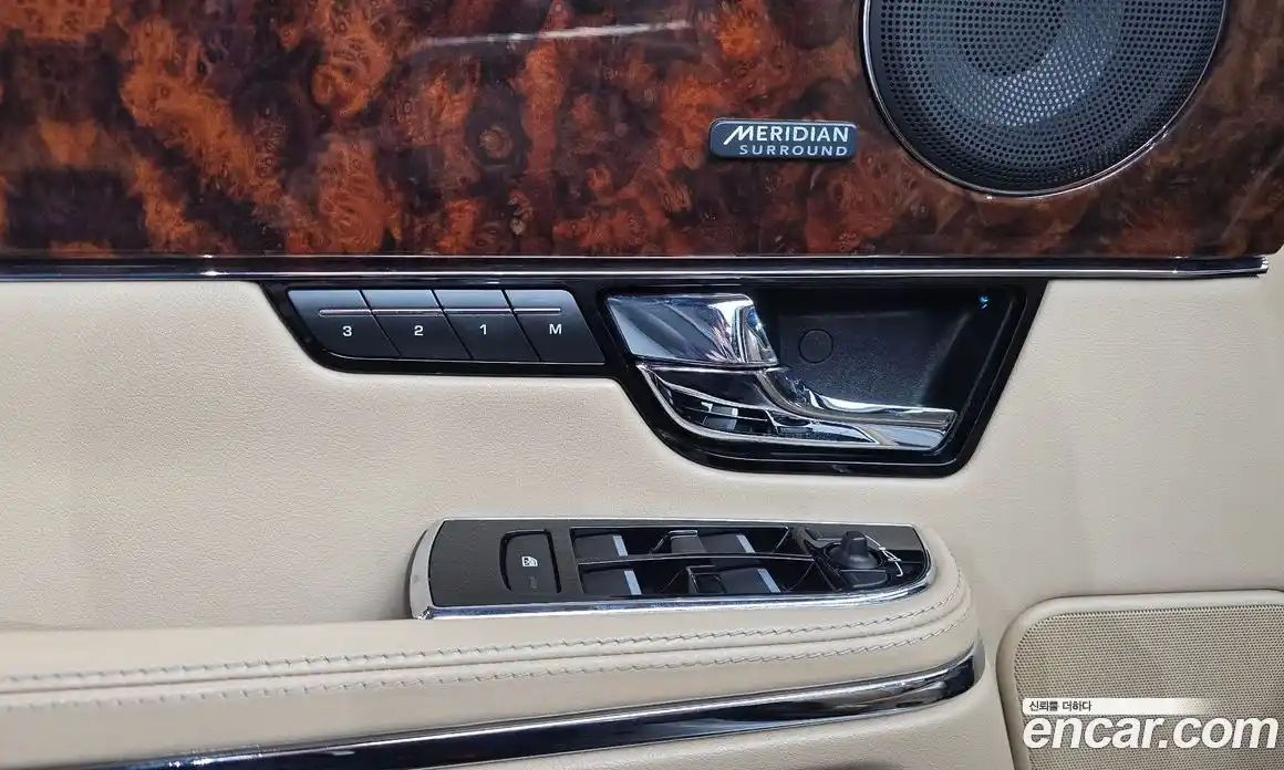 Jaguar XJ 2013 3.0 Автомат в Москве № 610794, фото 13