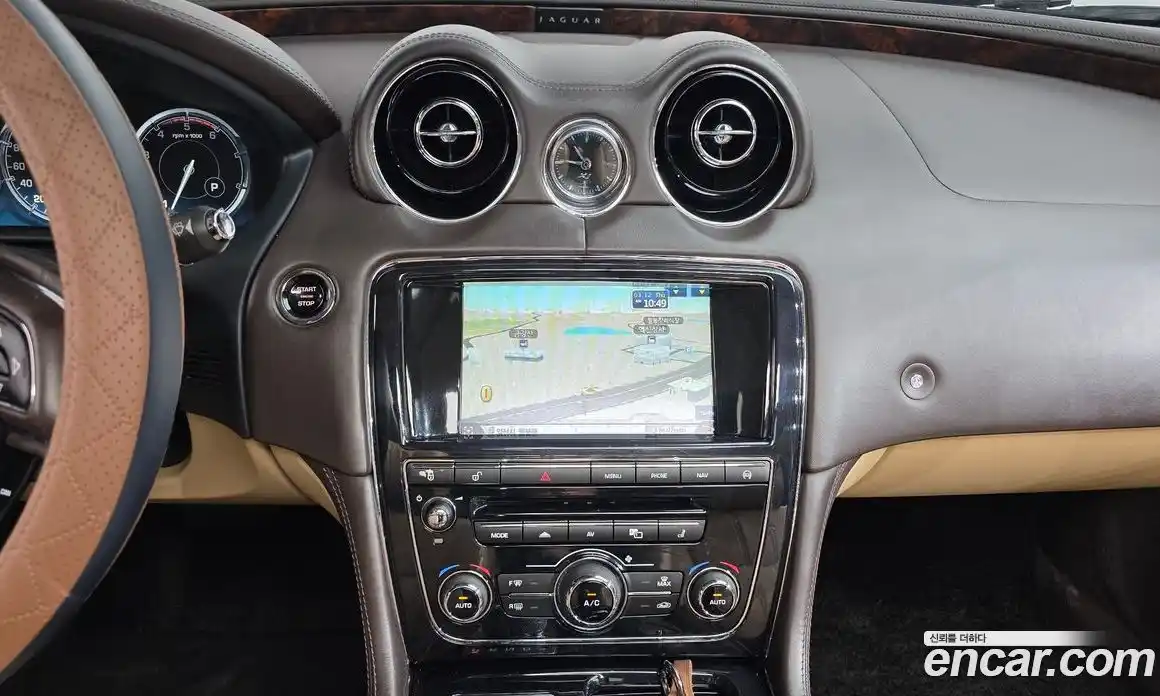 Jaguar XJ 2013 3.0 Автомат в Москве № 610794, фото 15