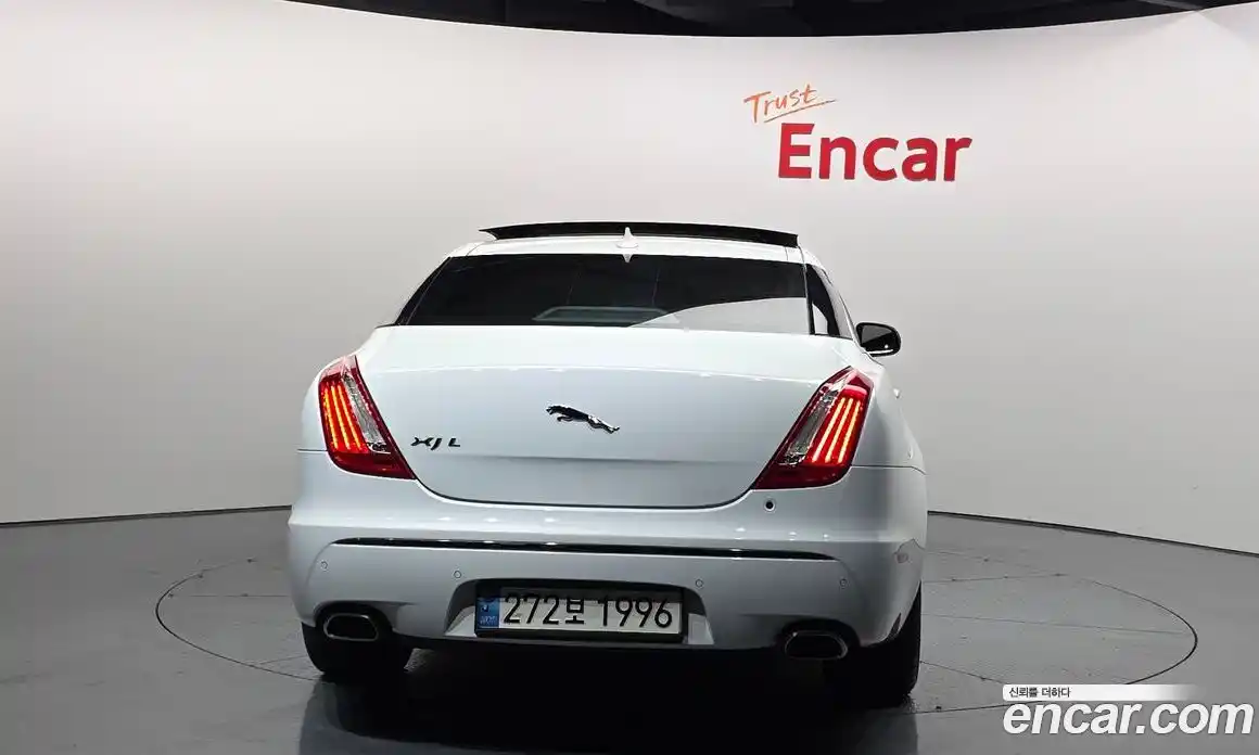 Jaguar XJ 2013 3.0 Автомат в Москве № 610794, фото 4