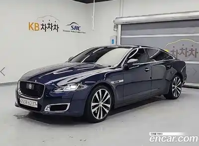 Jaguar XJ, 2019