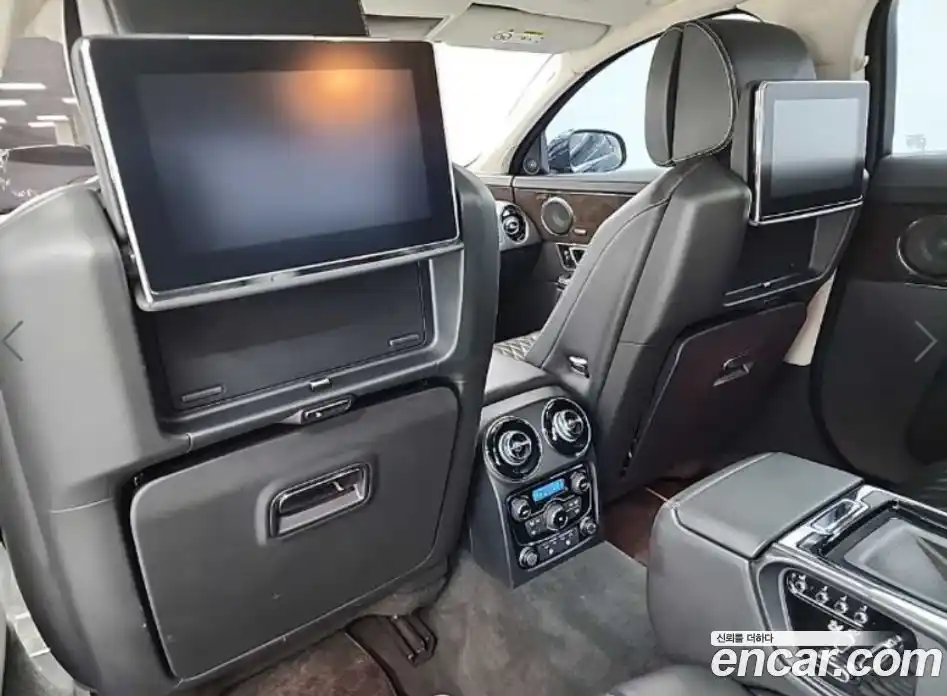 Jaguar XJ 2019 Автомат в Москве № 610831, фото 15