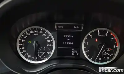 Infiniti Q30 2017 2.0 Автомат в Москве № 610997, миниатюра 8