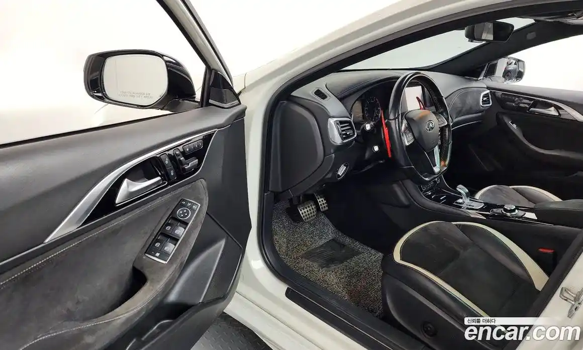 Infiniti Q30 2017 2.0 Автомат в Москве № 610997, фото 10