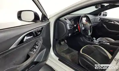 Infiniti Q30 2017 2.0 Автомат в Москве № 610997, миниатюра 10