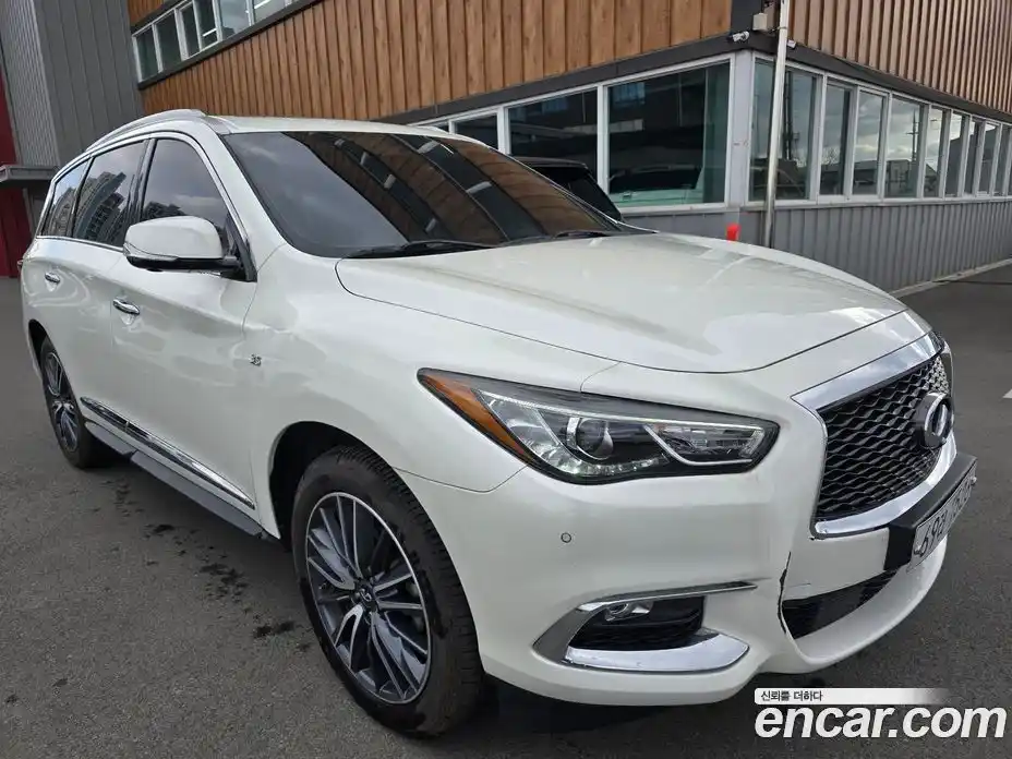 Infiniti QX60 2018 3.5 Автомат в Москве № 611040, фото 17