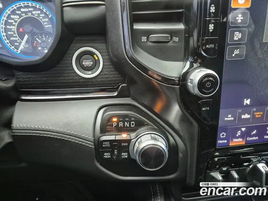 Dodge Ram Pick Up 2022 5.7 Автомат в Москве № 612049, фото 14