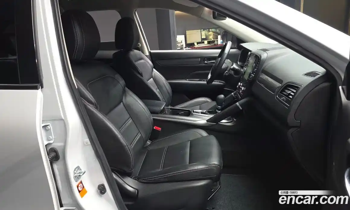 Renault QM6 2023 2.0 Автомат в Москве № 612223, фото 11