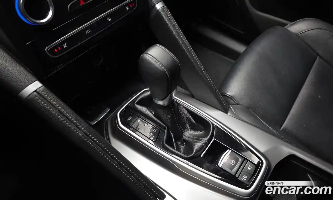 Renault QM6 2023 2.0 Автомат в Москве № 612223, фото 9