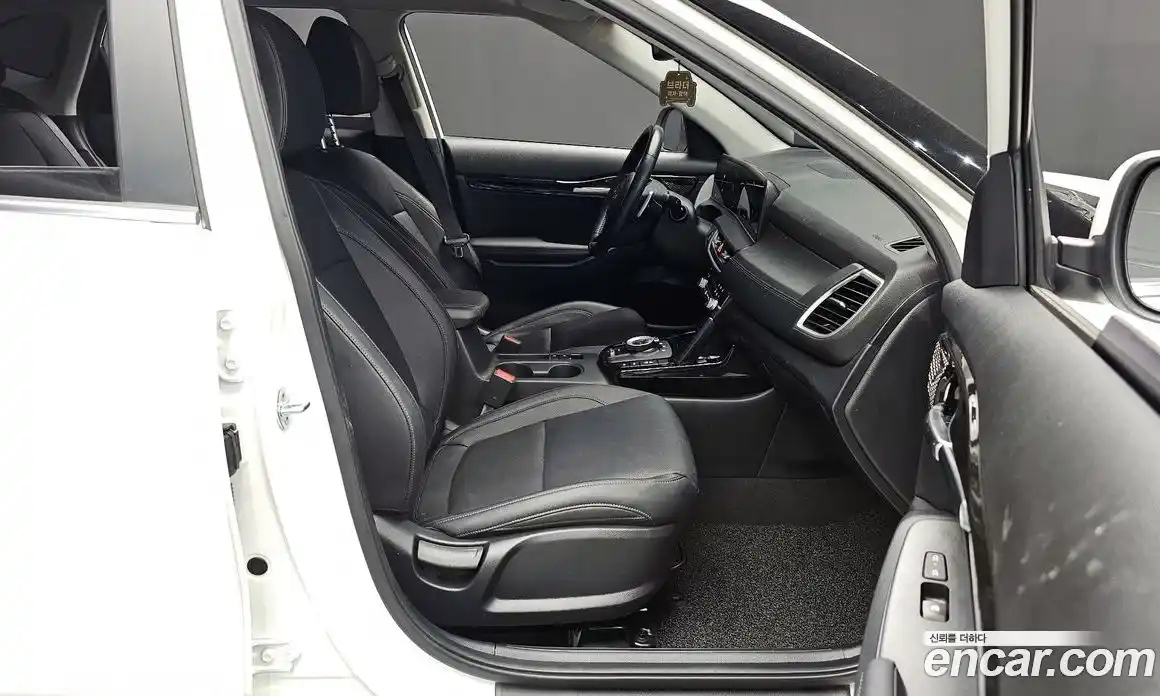 Kia Seltos 2023 1.6 Автомат в Москве № 612443, фото 11