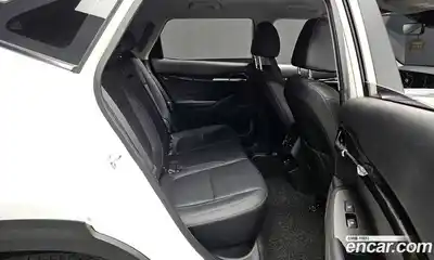 Kia Seltos 2023 1.6 Автомат в Москве № 612443, миниатюра 12