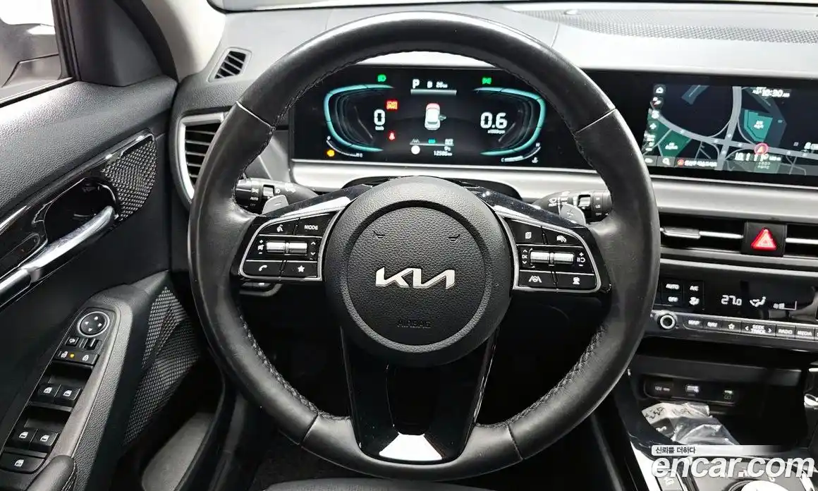 Kia Seltos 2023 1.6 Автомат в Москве № 612443, фото 13