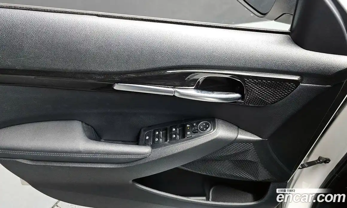 Kia Seltos 2023 1.6 Автомат в Москве № 612443, фото 17