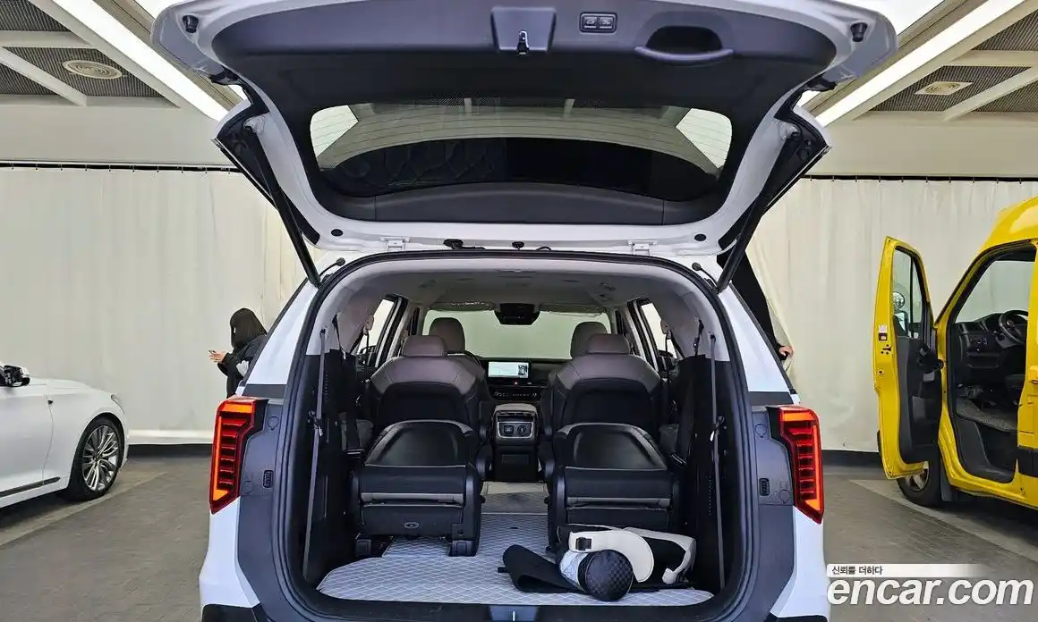 Kia Canival 2025 3.5 Автомат в Москве № 612750, фото 20