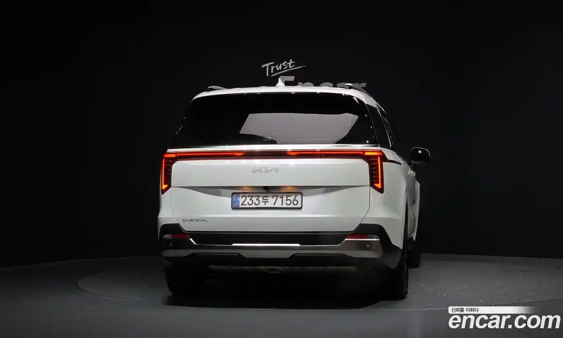 Kia Canival 2025 3.5 Автомат в Москве № 612750, фото 4