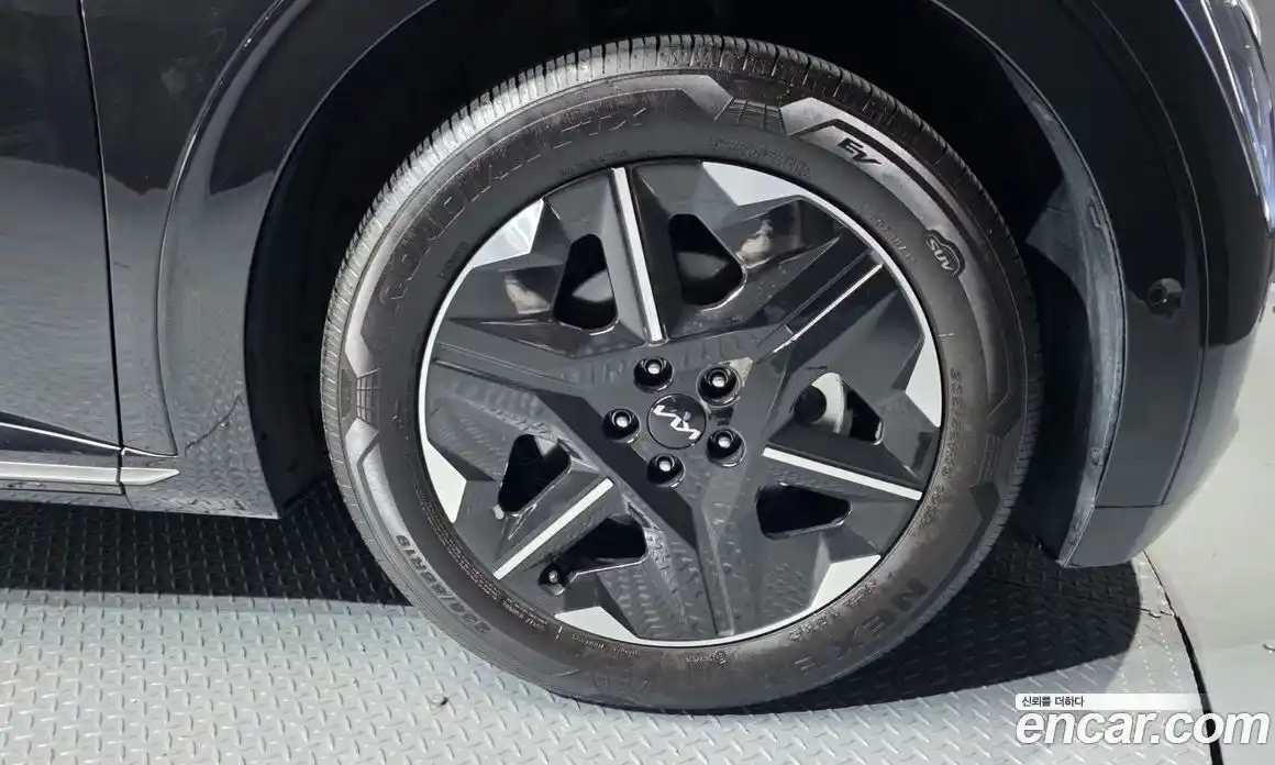 Kia EV6 2025 0.1 Автомат в Москве № 612858, фото 4