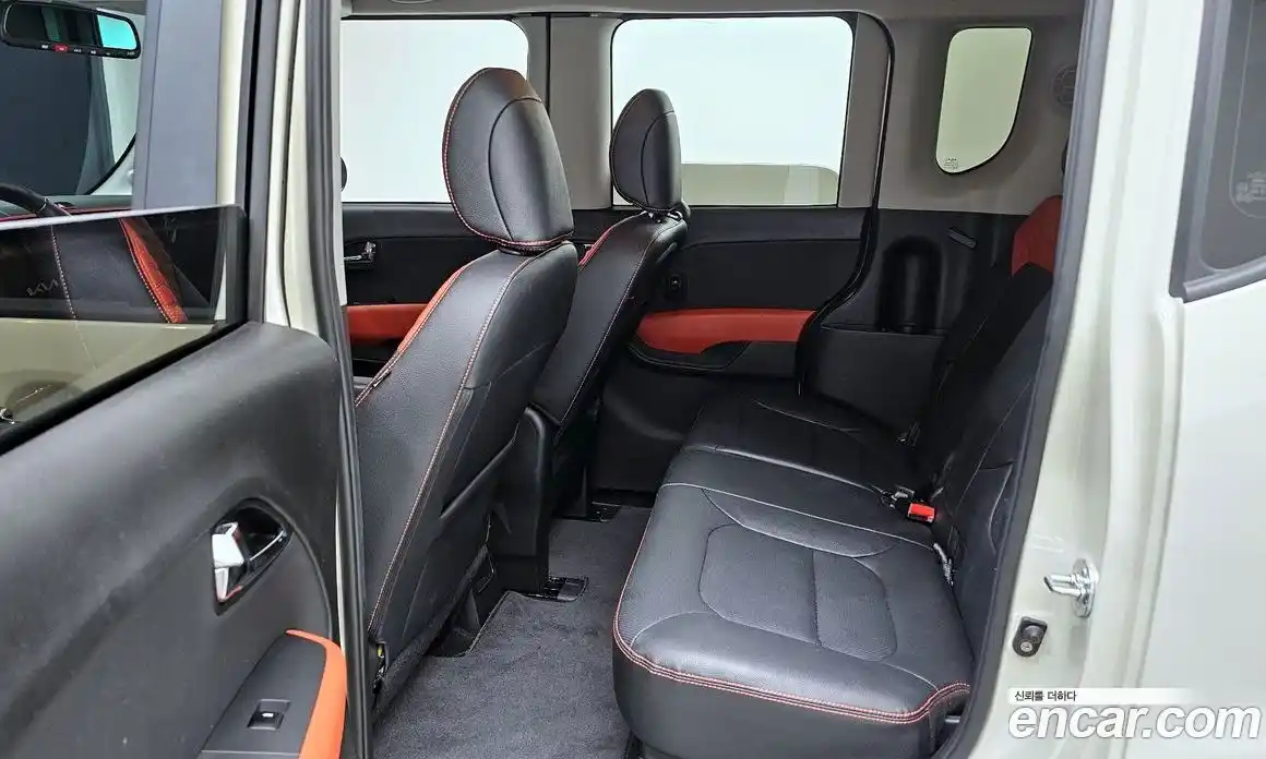 Kia Ray 2022 1.0 Автомат в Москве № 613101, фото 13