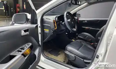 Kia Morning 2021 1.0 Автомат в Москве № 613124, миниатюра 11