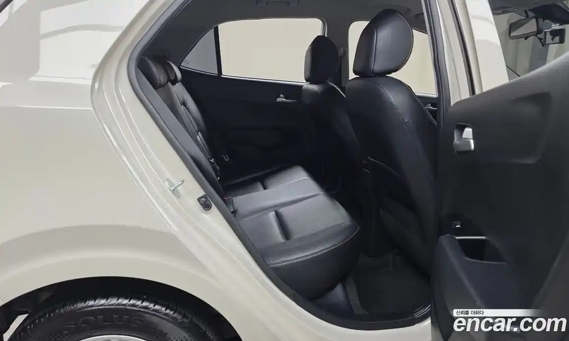 Kia Morning 2023 1.0 Автомат в Москве № 613353, фото 12