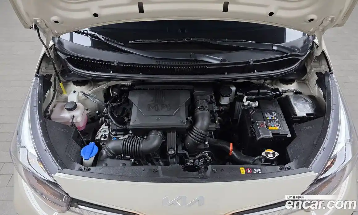 Kia Morning 2023 1.0 Автомат в Москве № 613353, фото 6