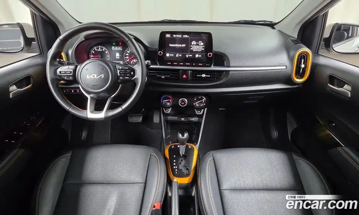 Kia Morning 2023 1.0 Автомат в Москве № 613353, фото 7