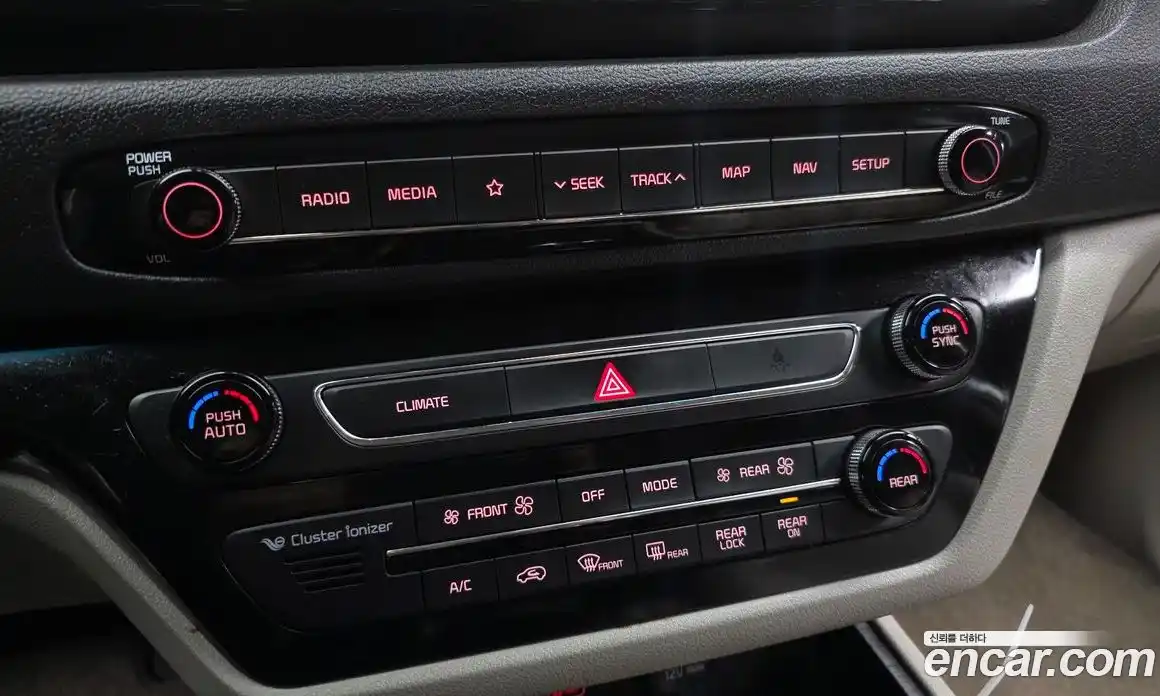 Kia Canival 2019 2.2 Автомат в Москве № 613817, фото 16