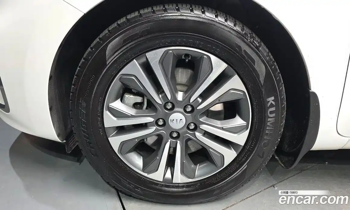 Kia Canival 2019 2.2 Автомат в Москве № 613817, фото 5