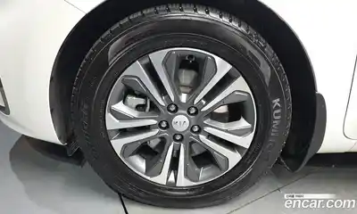 Kia Canival 2019 2.2 Автомат в Москве № 613817, миниатюра 5