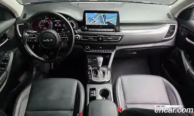 Kia Seltos 2023 1.6 Автомат в Москве № 613828, миниатюра 7