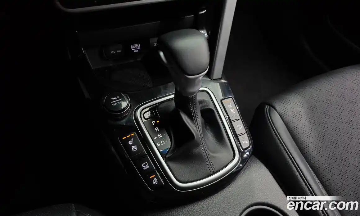 Kia Seltos 2023 1.6 Автомат в Москве № 613828, фото 9