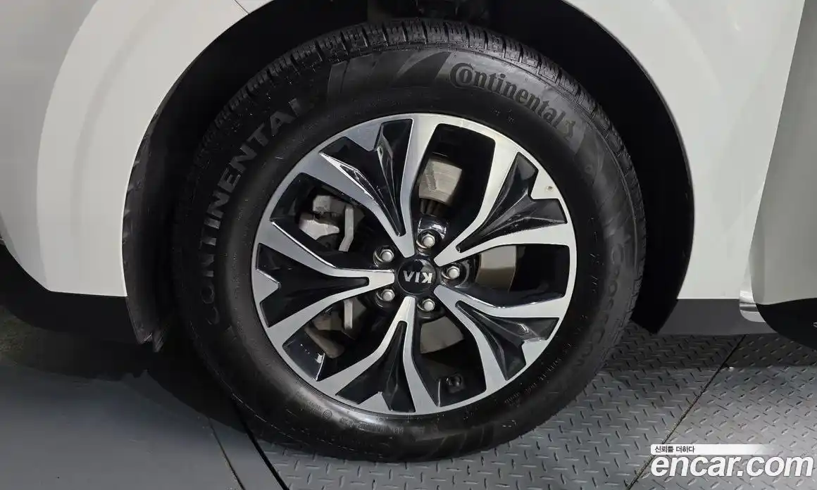 Kia Canival 2021 2.2 Автомат в Москве № 613960, фото 5