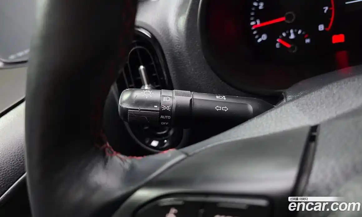 Kia Morning 2022 1.0 Автомат в Москве № 614045, фото 18