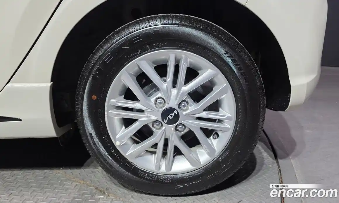 Kia Morning 2022 1.0 Автомат в Москве № 614045, фото 5