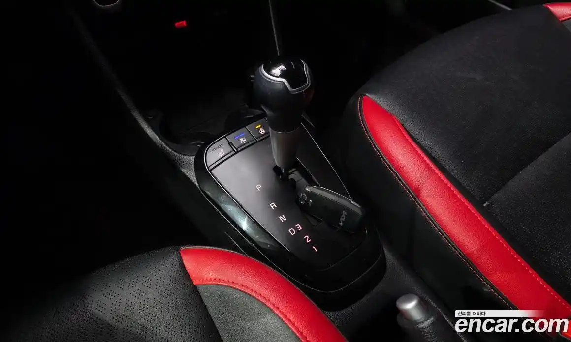 Kia Morning 2022 1.0 Автомат в Москве № 614045, фото 9