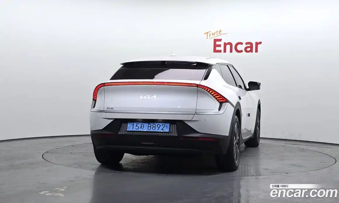 Kia EV6 2022 0.1 Автомат в Москве № 614069, фото 4