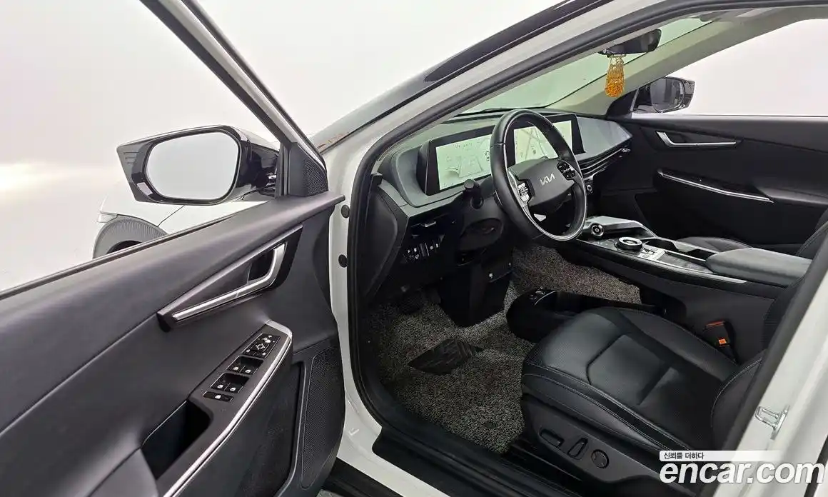 Kia EV6 2022 0.1 Автомат в Москве № 614069, фото 10