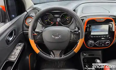 Renault QM3 2015 1.5 Автомат в Москве № 614161, миниатюра 12